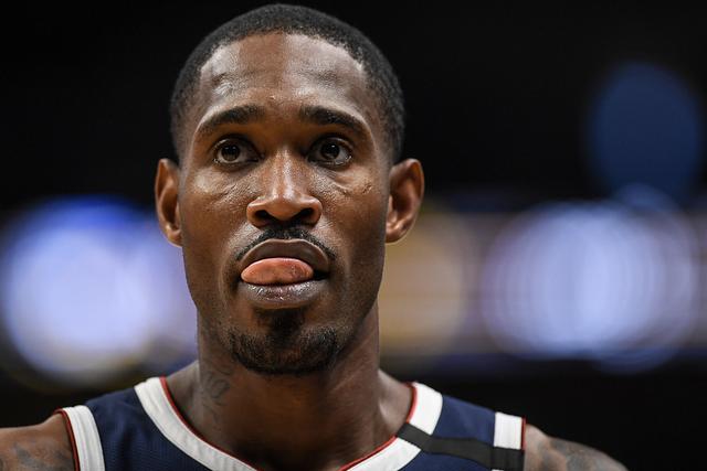 赵率舟发文告别江苏 将加盟上海上实三人男篮